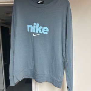 Nike women’s Blue long sleeve